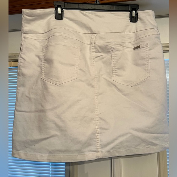 S.C.&CO. Jean skort - Picture 5 of 5